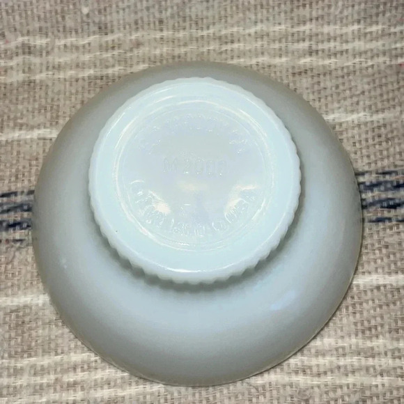 Scalloped Milk Glass Pedestal Dish - Picture 3 of 3